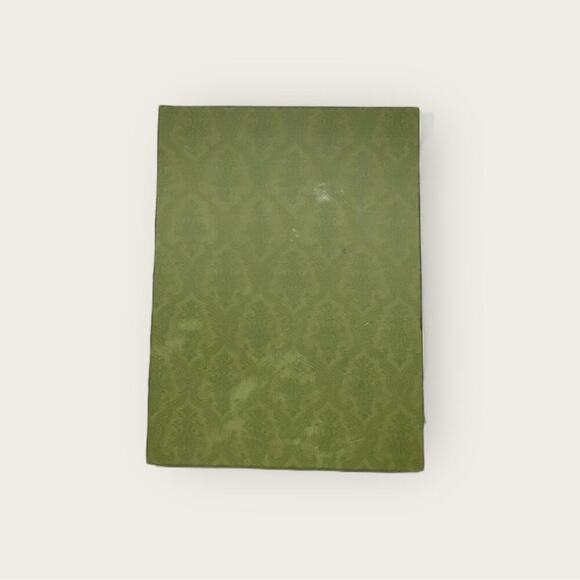 GUC | Gucci | Storage/Gift Box w/ 2 Ribbons | Green | W12 x H15 x D2 inch - Picture 2 of 11